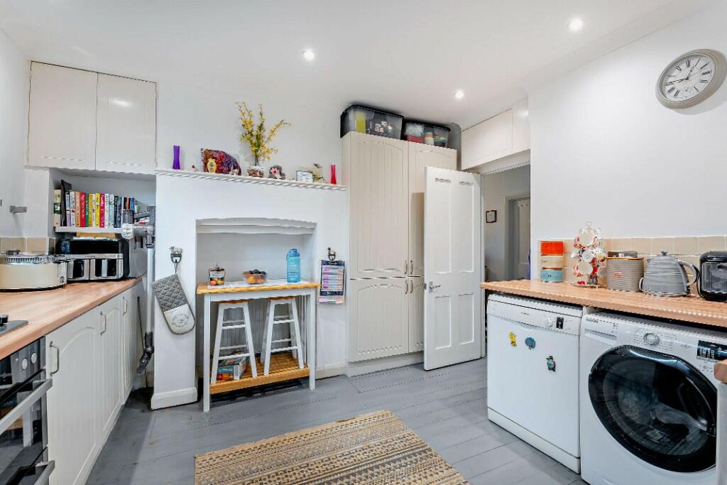 Additional property image - Lansdowne Road, Littlehampton, West Sussex, BN17