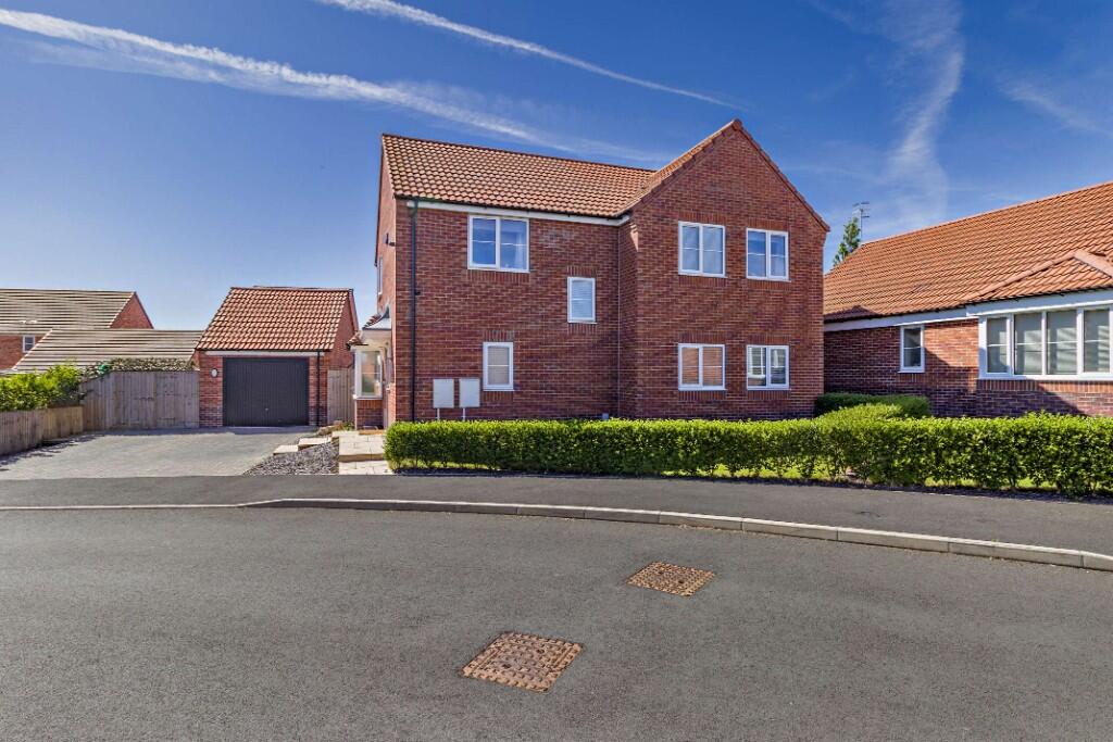 Main image of property: Poplar Heights, S44