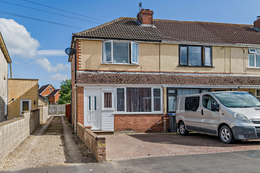 Main image of property: Bryans Close Road, Calne, Wiltshire, SN11