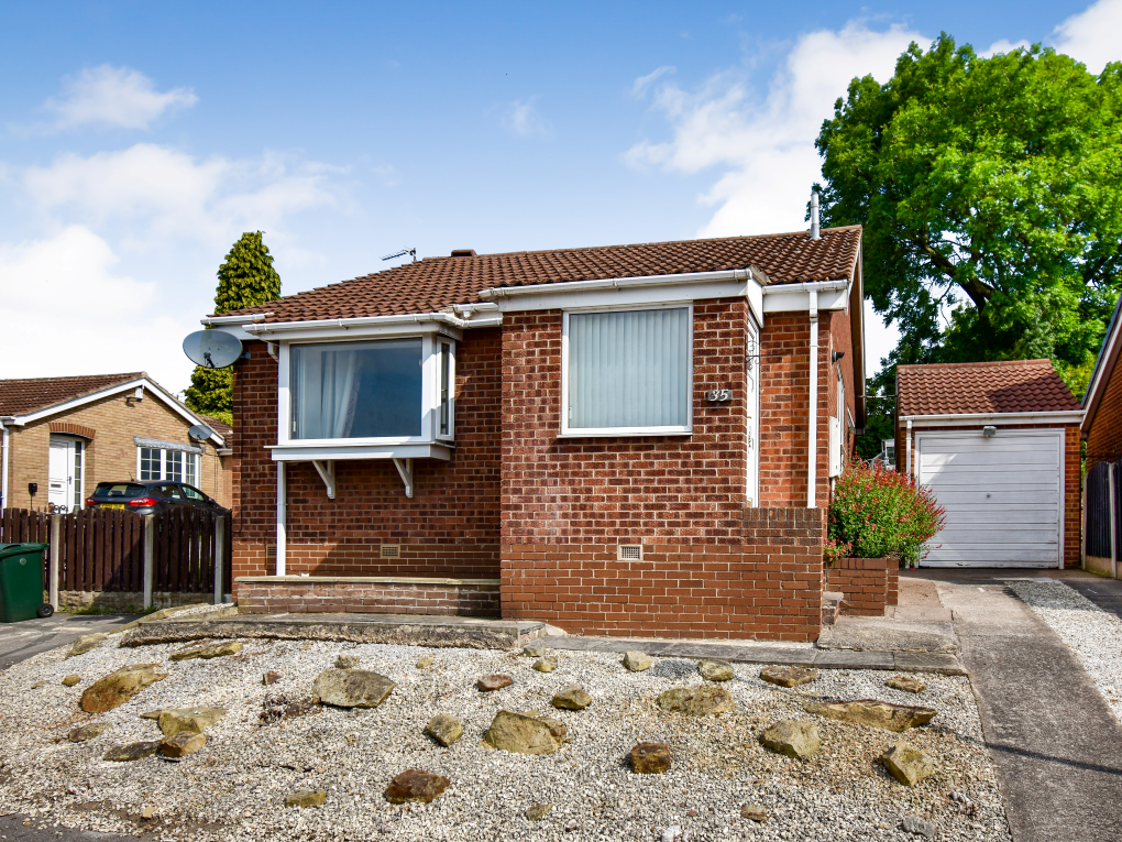 Main image of property: Stonehill Rise, Barnsley, South Yorkshire, S72