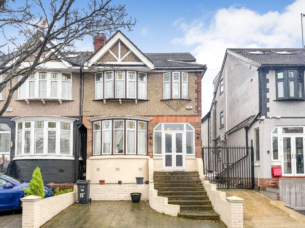 Main image of property: Herent Drive, Ilford, London, IG5