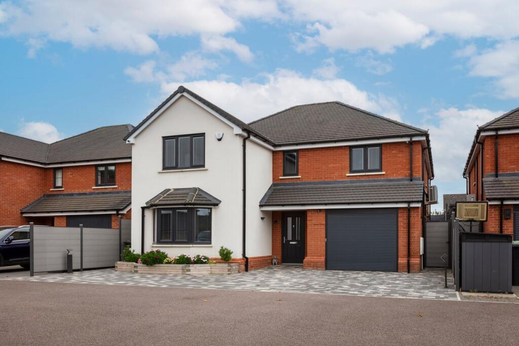 Main image of property: Wynchwood Lane, Shefford, SG17