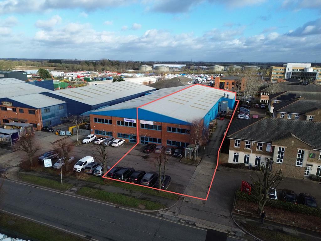 Warehouse to lease in 3 Maxted Road, Hemel Hempstead, HP2 7DX, HP2