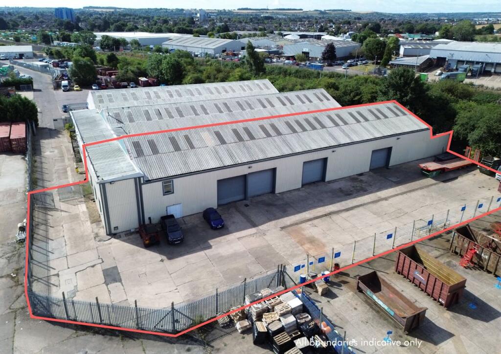 Main image of property: Unit 24a (rear) Park Avenue Industrial Estate, Sundon Park Road, Luton, LU3 3BP