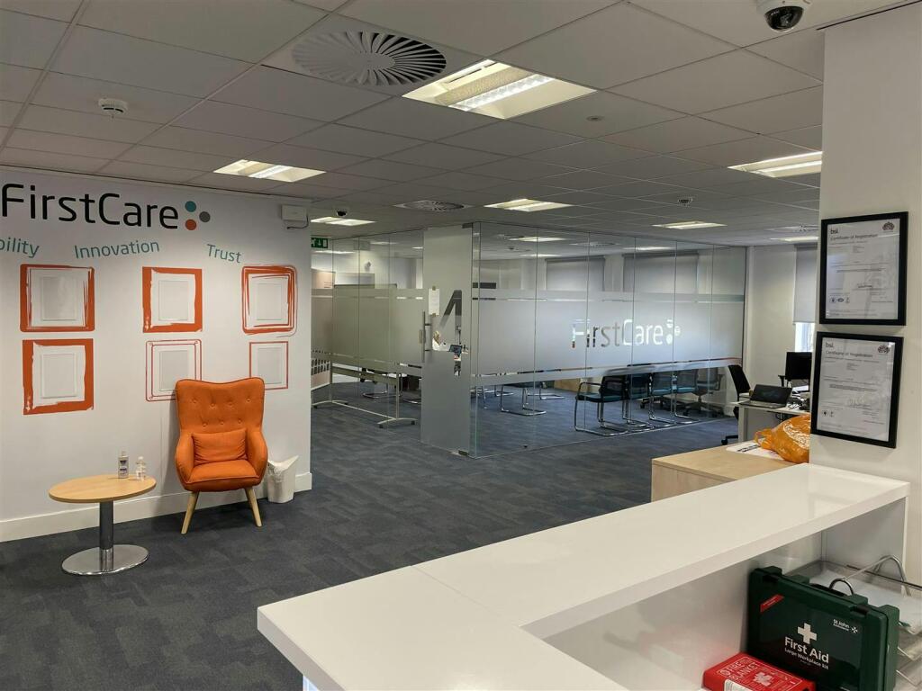 First Floor 28 Clarendon Road 11.JPG