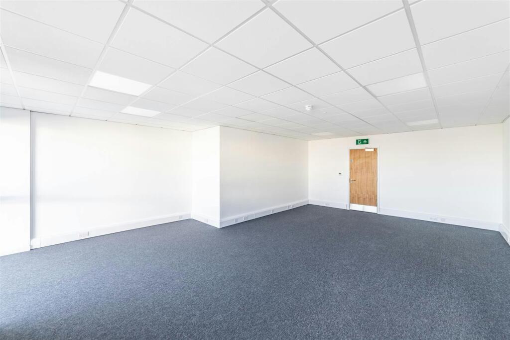 48 McDonald Business Park169.jpg