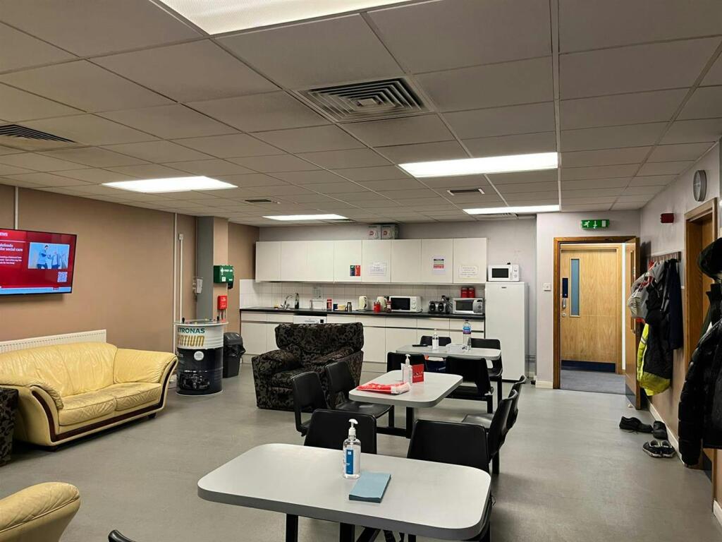 20250103_ _iOS 4.jpg