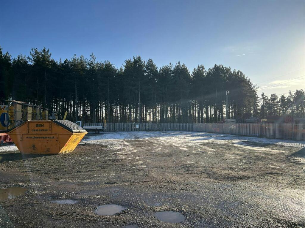 Main image of property: Compound 6B, Appspond Lane, Potters Crouch, St. Albans, AL2 3NL