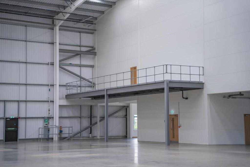 Tritax  Unit 2 Symmetry Park Aston Clinton 281025 23.jpg