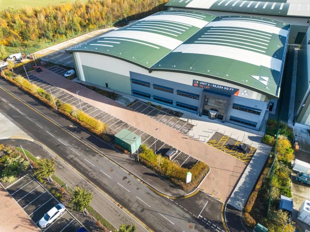 Tritax  Unit 2 Symmetry Park Aston Clinton 281025 12.jpg