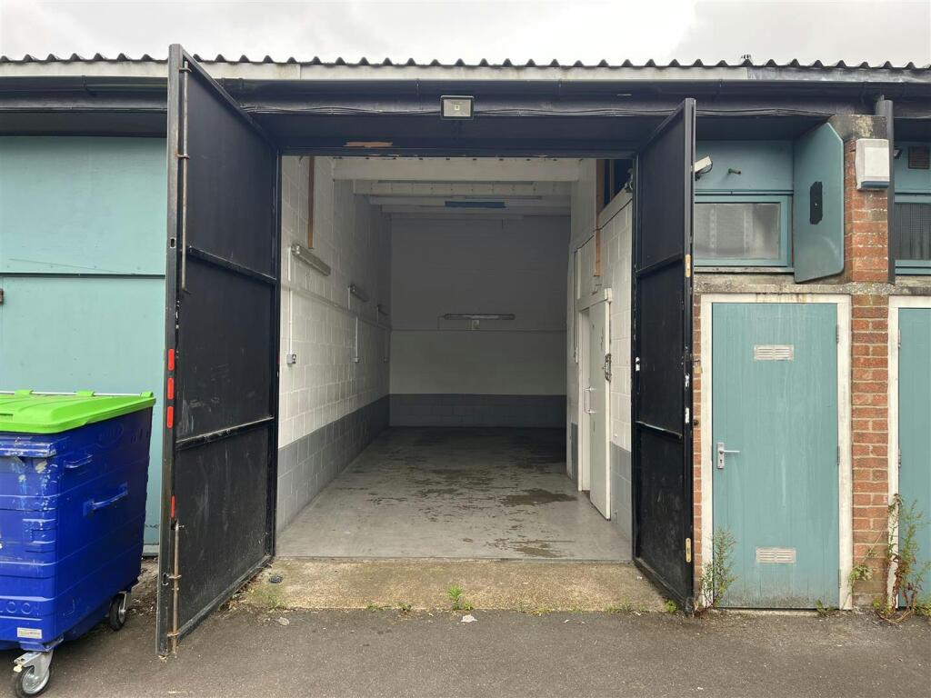 Main image of property: 7 Fiddlebridge Industrial Centre, Lemsford Road, Hatfield, AL10 0DE