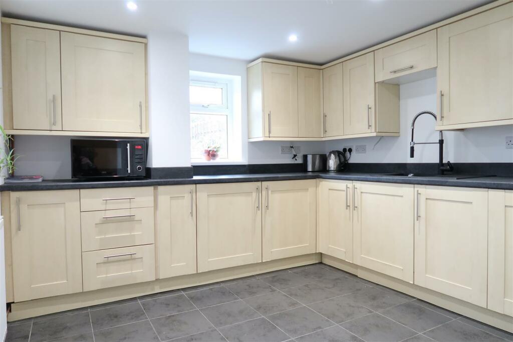Additional property image - Dingle Road, Penarth