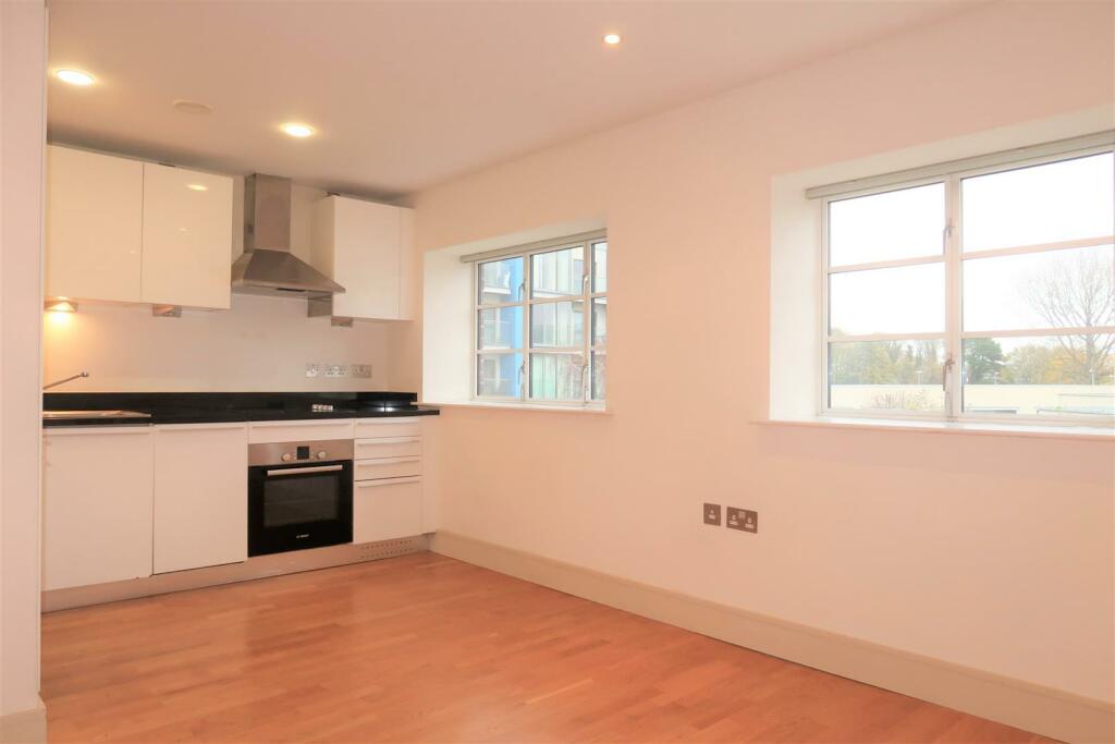 Additional property image - Woodlands, Hayes Point, Sully