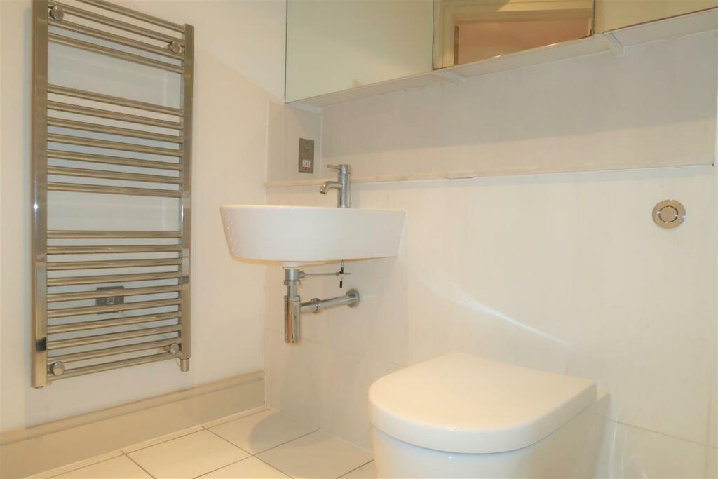 Additional property image - Woodlands, Hayes Point, Sully