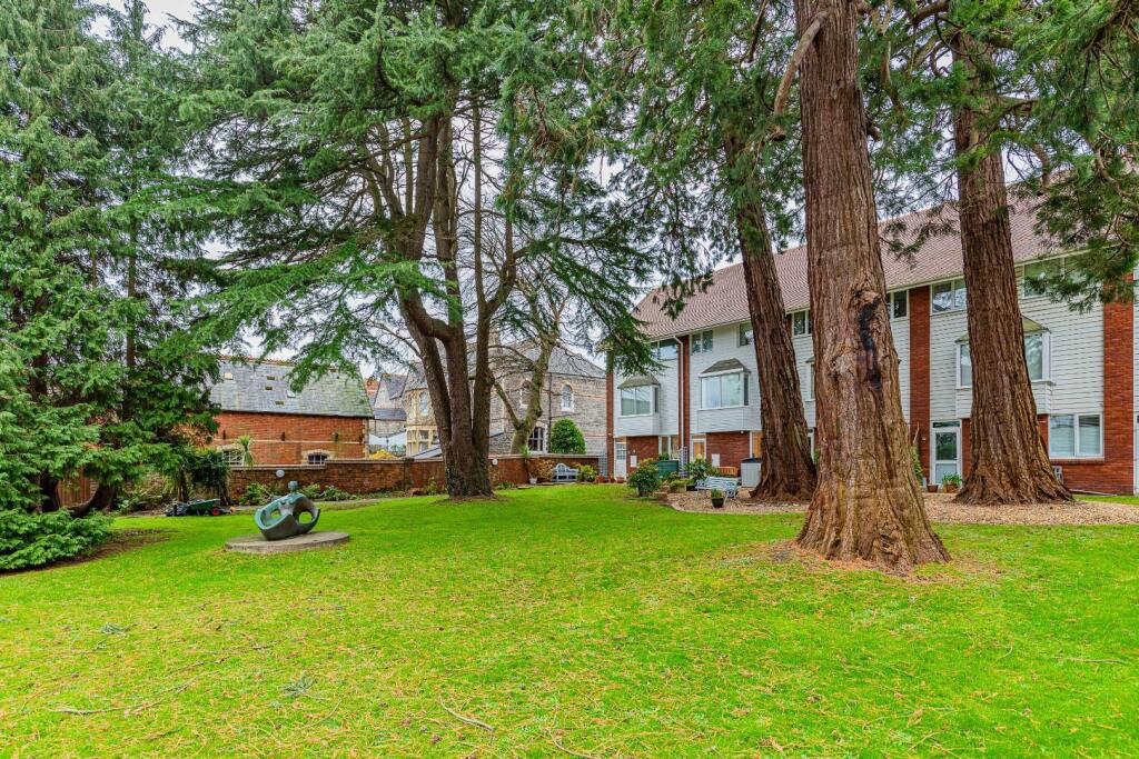 Additional property image - Plymouth Road, Penarth