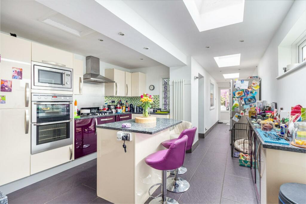 3 bedroom terraced house for sale in Brook Street, Stourbridge, DY8