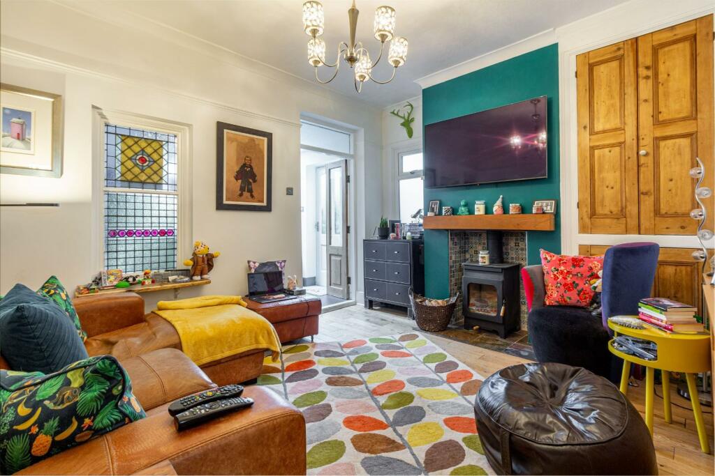 3 bedroom terraced house for sale in Brook Street, Stourbridge, DY8