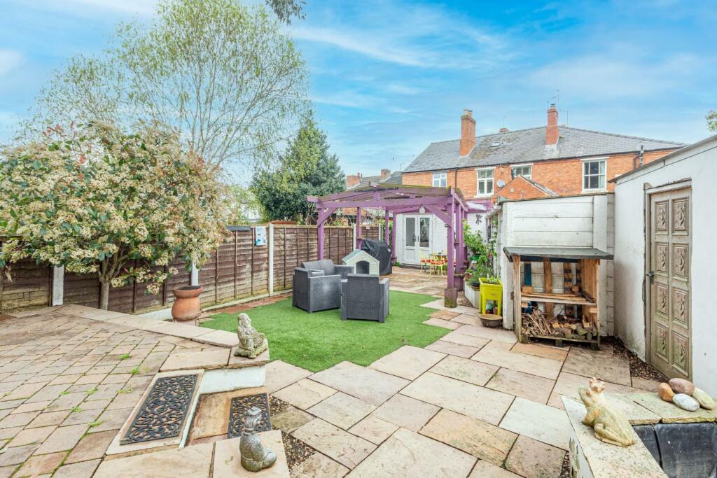 3 bedroom terraced house for sale in Brook Street, Stourbridge, DY8