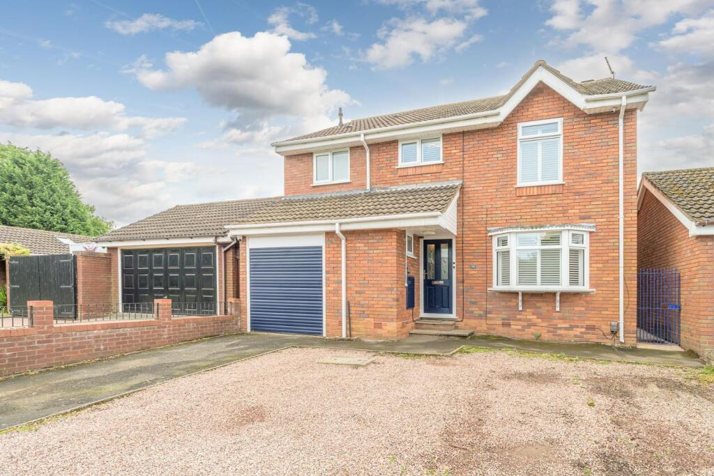 Main image of property: Colshaw Road, Stourbridge, DY8 3AS