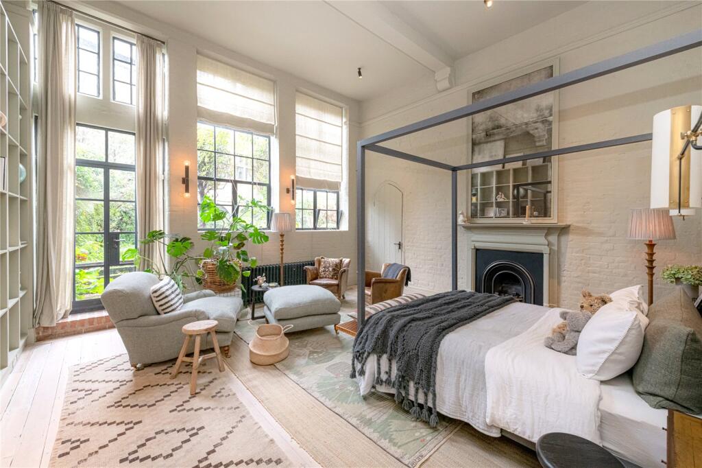 Main image of property: St Oswald's Place, Vauxhall, London, SE11