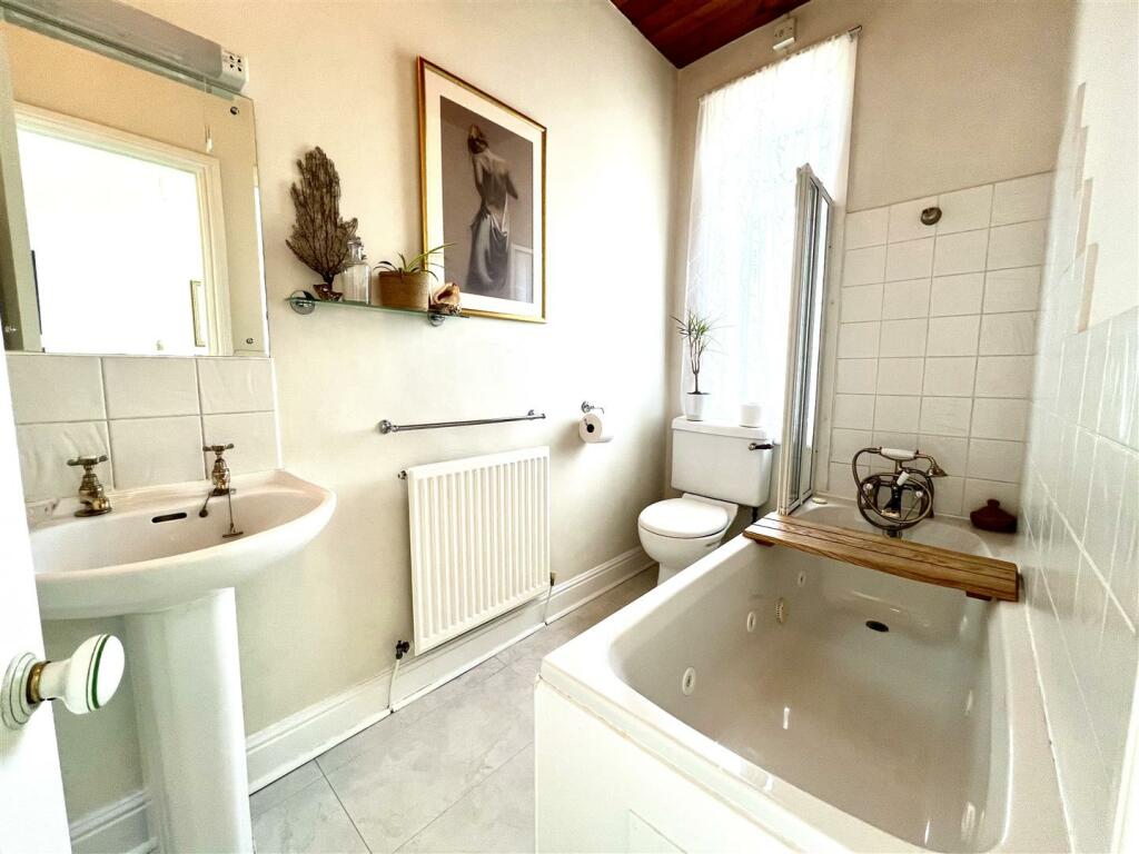 Additional property image - Main Street, Haworth, Keighley