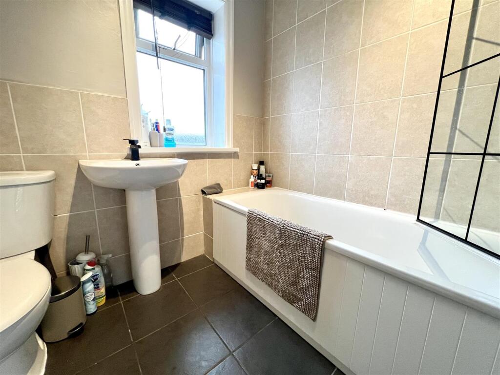 Additional property image - Exley Mount, Keighley