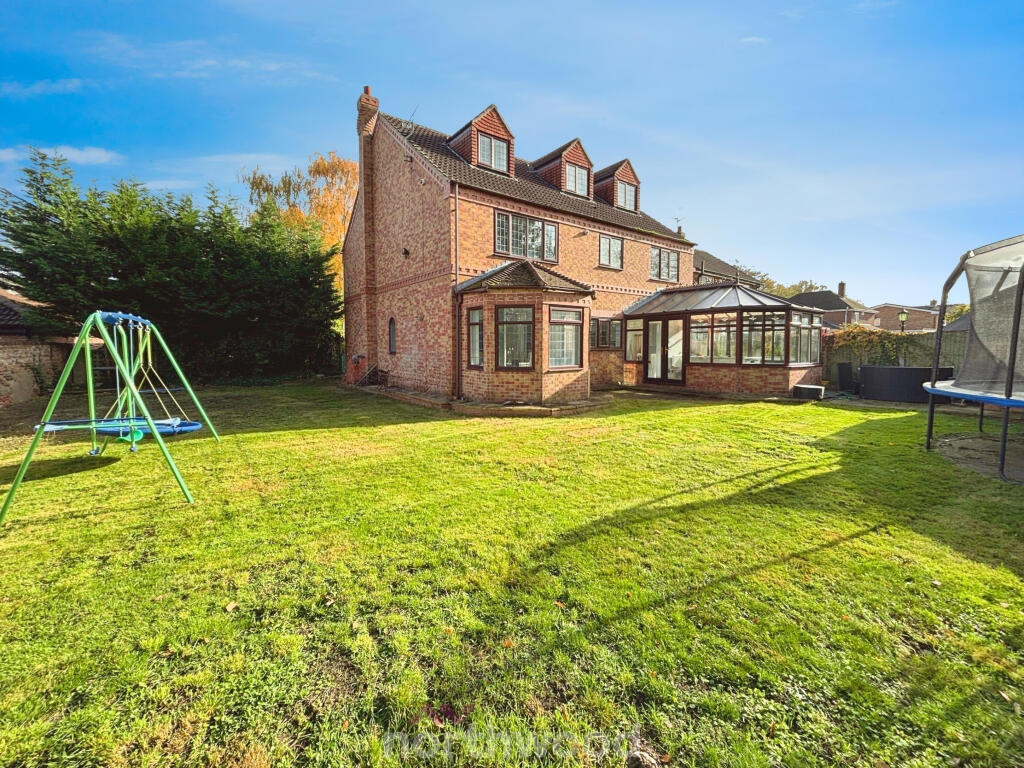 Main image of property: Doncaster Road, Hatfield, Doncaster, DN7