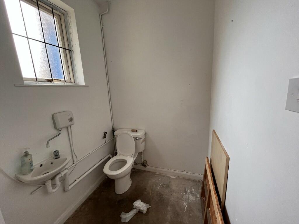 Additional property image - 6B Royal Oak Place, Granby Road, Bakewell, DE45 1ES