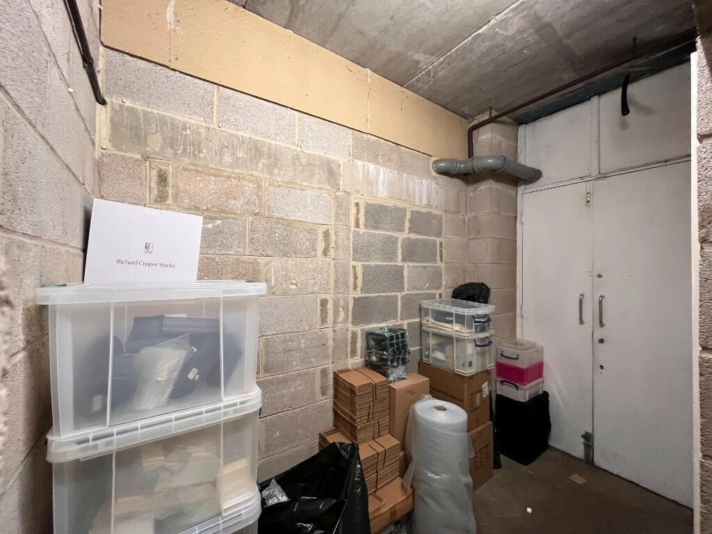 Additional property image - 6B Royal Oak Place, Granby Road, Bakewell, DE45 1ES