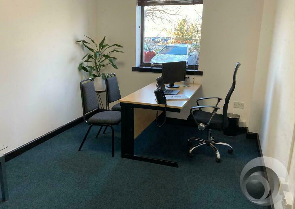 Main image of property: Obsidian Offices, Chantry Court, Chester, CH1 4QN