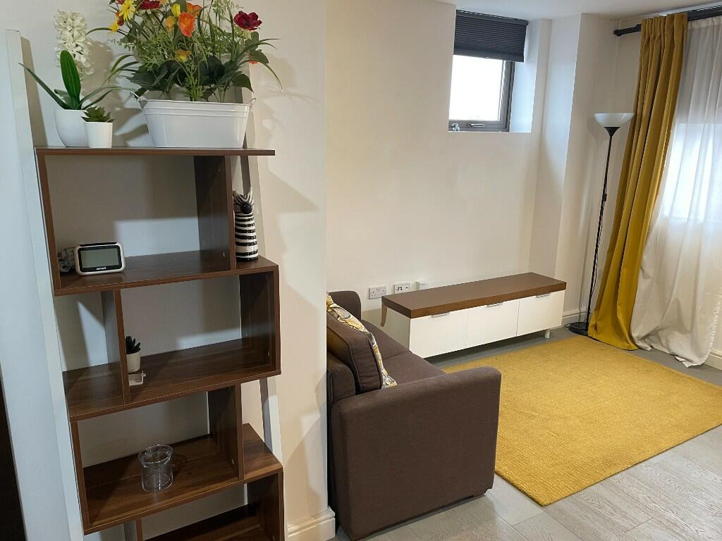 Studio flat for rent in Avix Apartment, Walsall Road, Birmingham, B42
