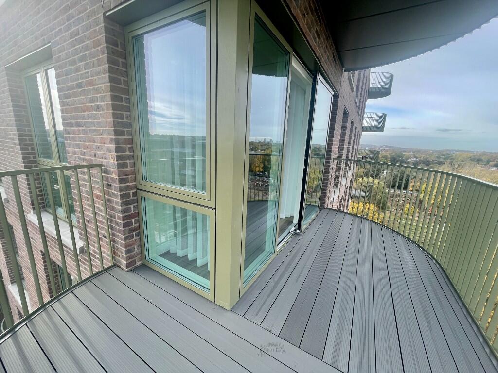 Main image of property: Cairncross House, KidbrookeVillage, Townsend Road, London, SE3 [RF:aVEtv9]