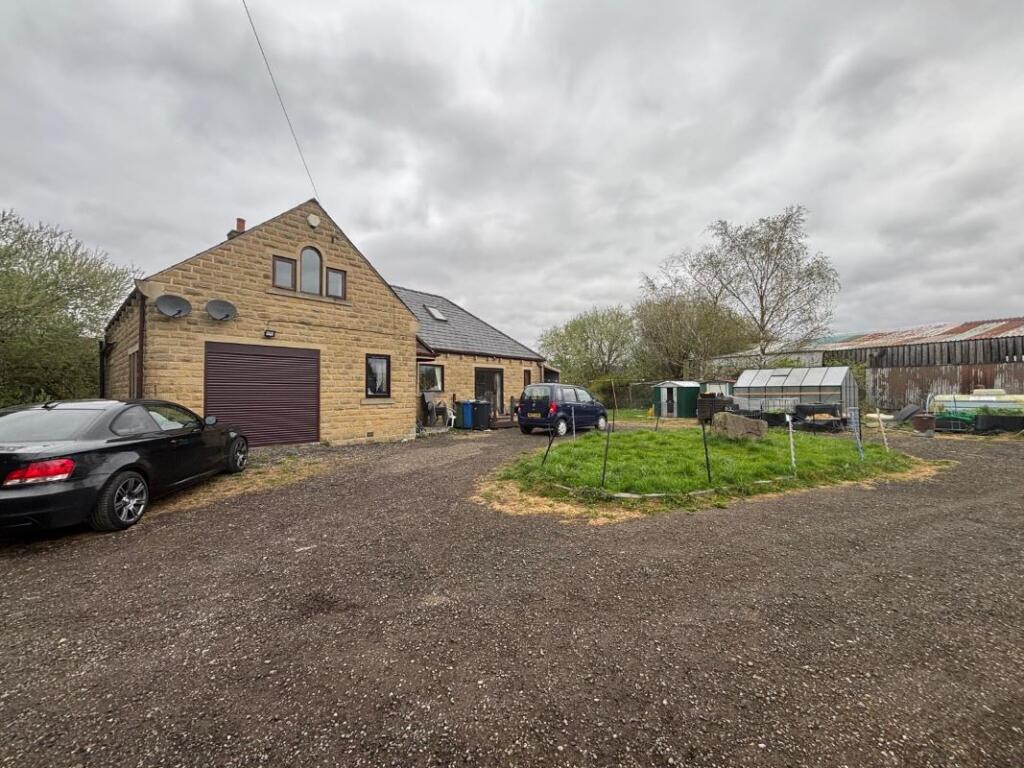 Main image of property: Robin Hood Farm, Carr House Lane, Hollingworth, Hyde, Cheshire, SK14 8NA