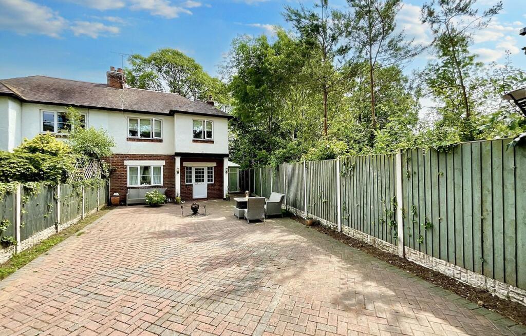 Main image of property: 4 The Coppice, Nantwich, Cheshire, CW5 7DU