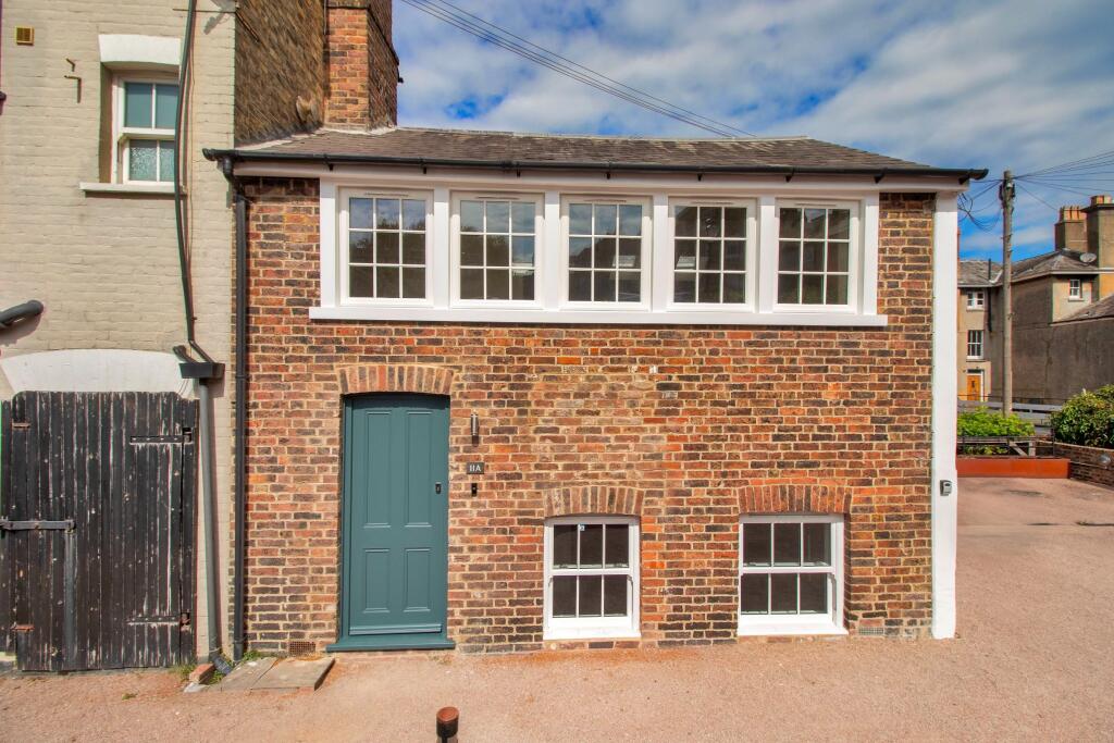 Main image of property: Little Mount Sion, Tunbridge Wells, TN1 1YS