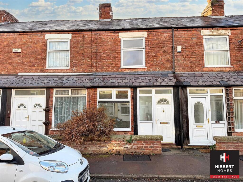 Main image of property: Hyde Grove, Sale, M33 7TE