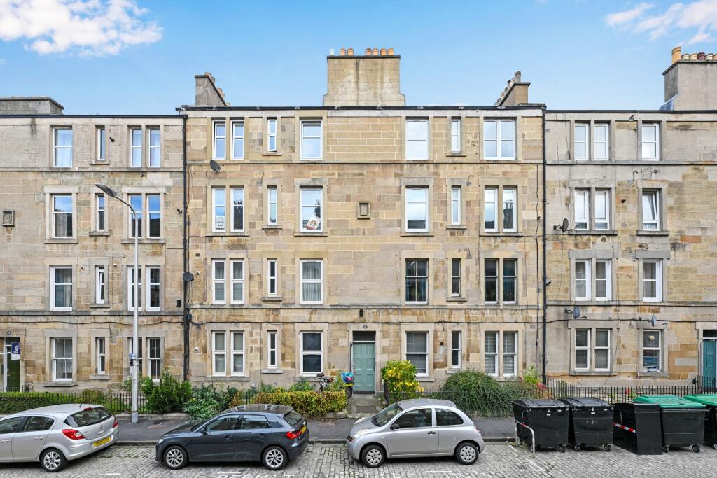 Main image of property: 15/15 Downfield Place, Dalry, Edinburgh, EH11 2EJ