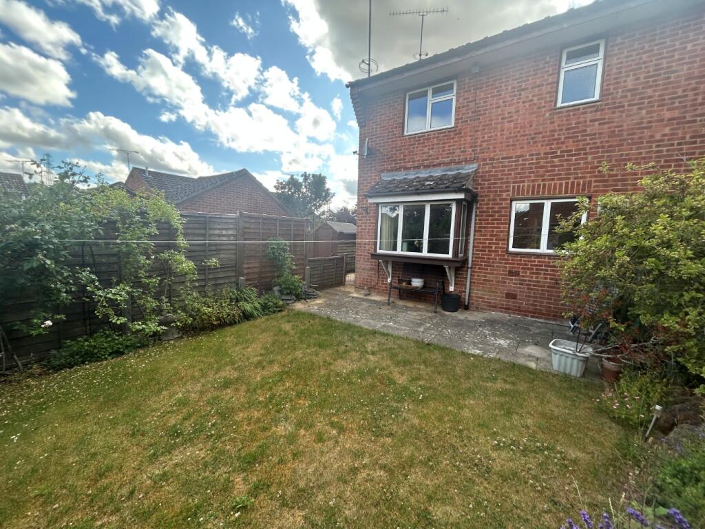 Main image of property: Becks Close, Markyate