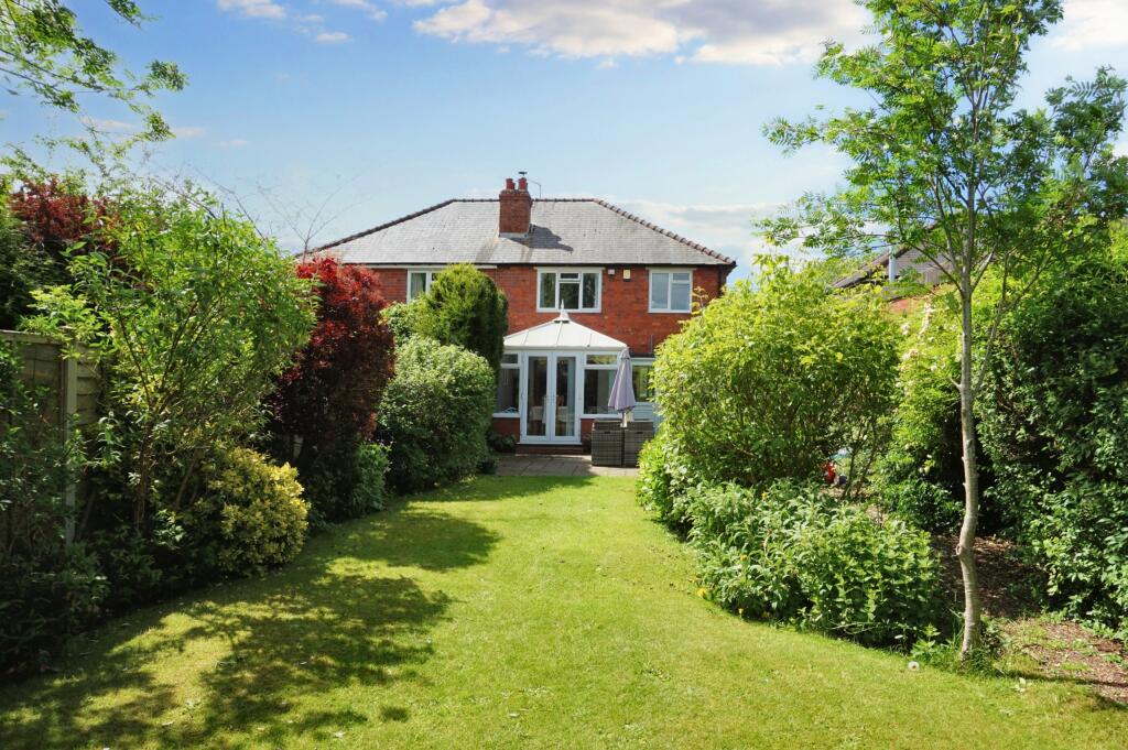 3 bedroom semidetached house for sale in Belbroughton Road, Blakedown