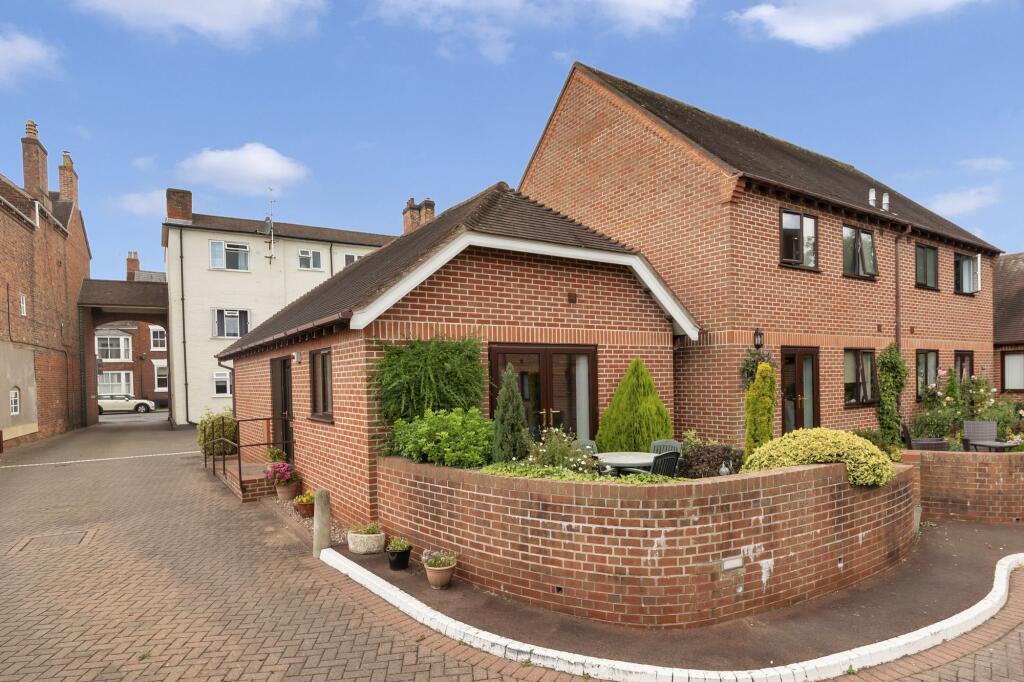 Main image of property: Weir Gardens, Pershore, WR10