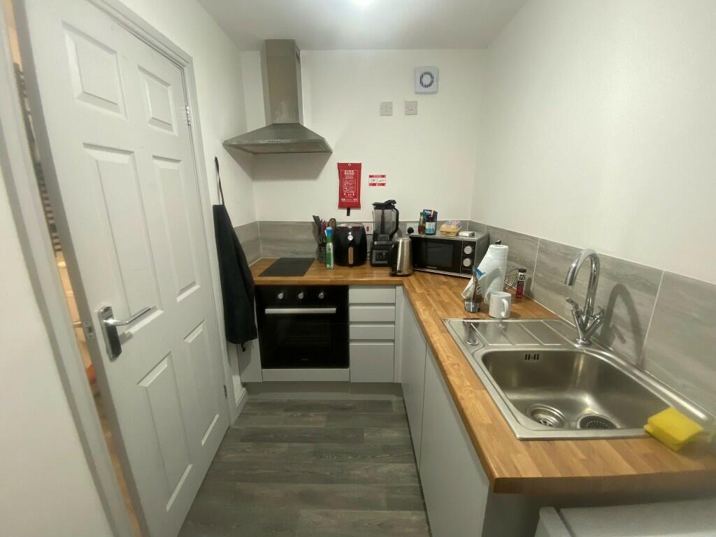 Main image of property: Studio 11 1a Bulwer Road, Nottingham, Nottinghamshire, NG7