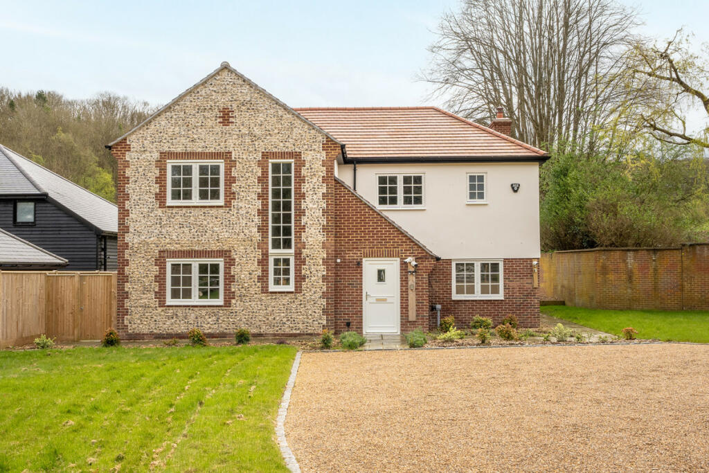 Main image of property: Tinkerpot Lane, Sevenoaks, TN15