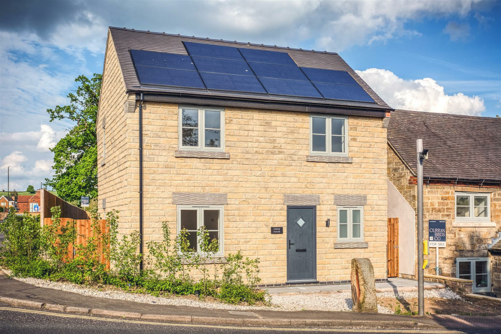 3 bedroom detached house for sale in Wirksworth Road, Cowers Lane