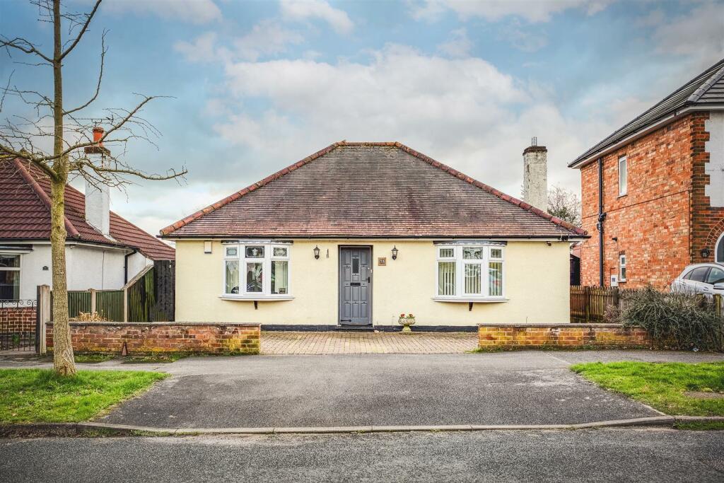 3 bedroom detached bungalow for sale in Brayfield Road, Littleover