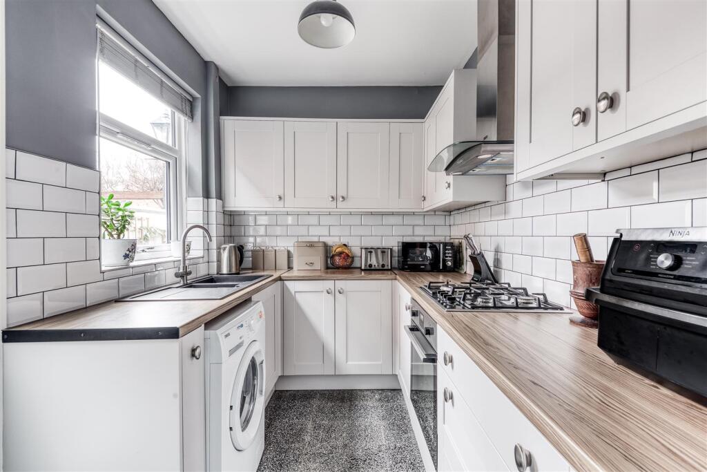 Additional property image - Wade Avenue, Littleover, Derby