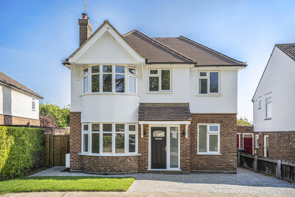 Main image of property: Hitchin Road, Shefford, SG17