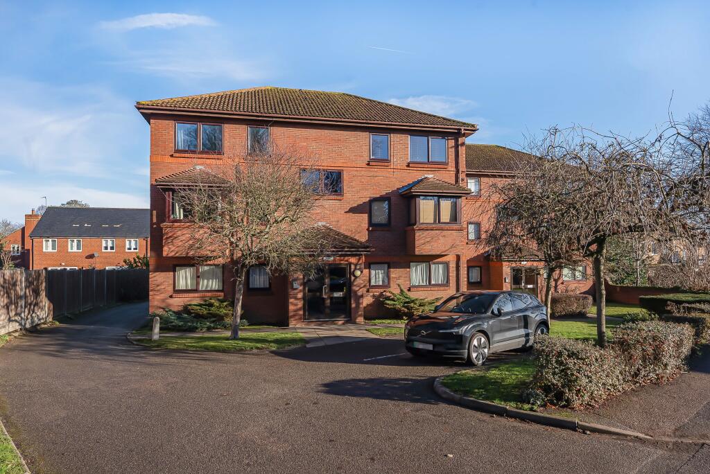 Main image of property: Stevenage Road, Hitchin, SG4