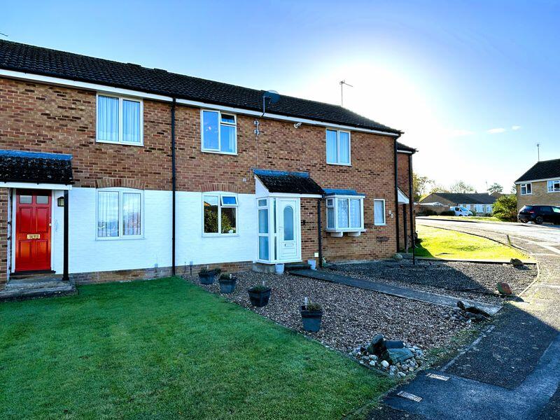 2 bedroom terraced house for sale in Blenheim Rise, Kings Sutton, OX17