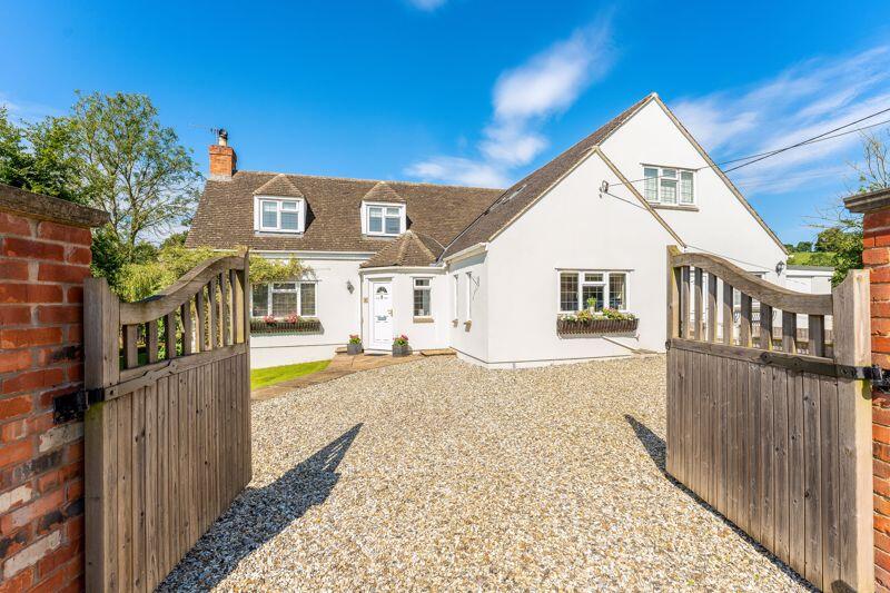 Main image of property: The Pound, Bloxham 