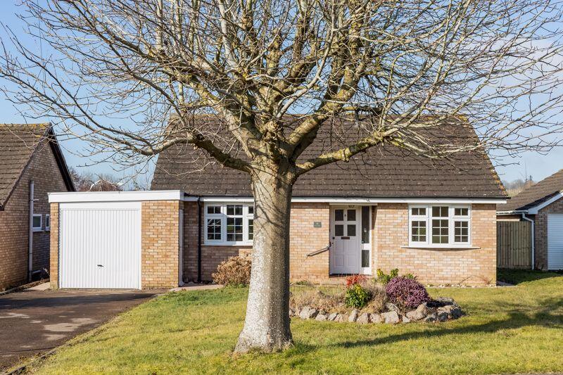 Main image of property: Cherrys Close, Bloxham